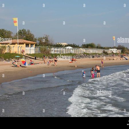 Camping Carabasse Vias Plage. Exterior photo